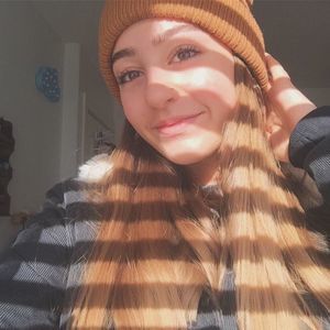 Meet your Posher, Harmony